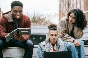 learning German. ONLINE OFFLINE CLASSES